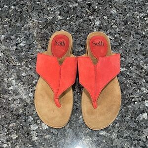 Sofft Women's Red Rina Nubuck Suede Sandals Thongs Flip Flops Size 8.5